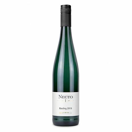 Вино  Necto I  Riesling  white semi dry 2019   750 мл  13 %